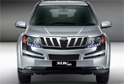 Mahindra launches its entry level 'W4' model of XUV500
